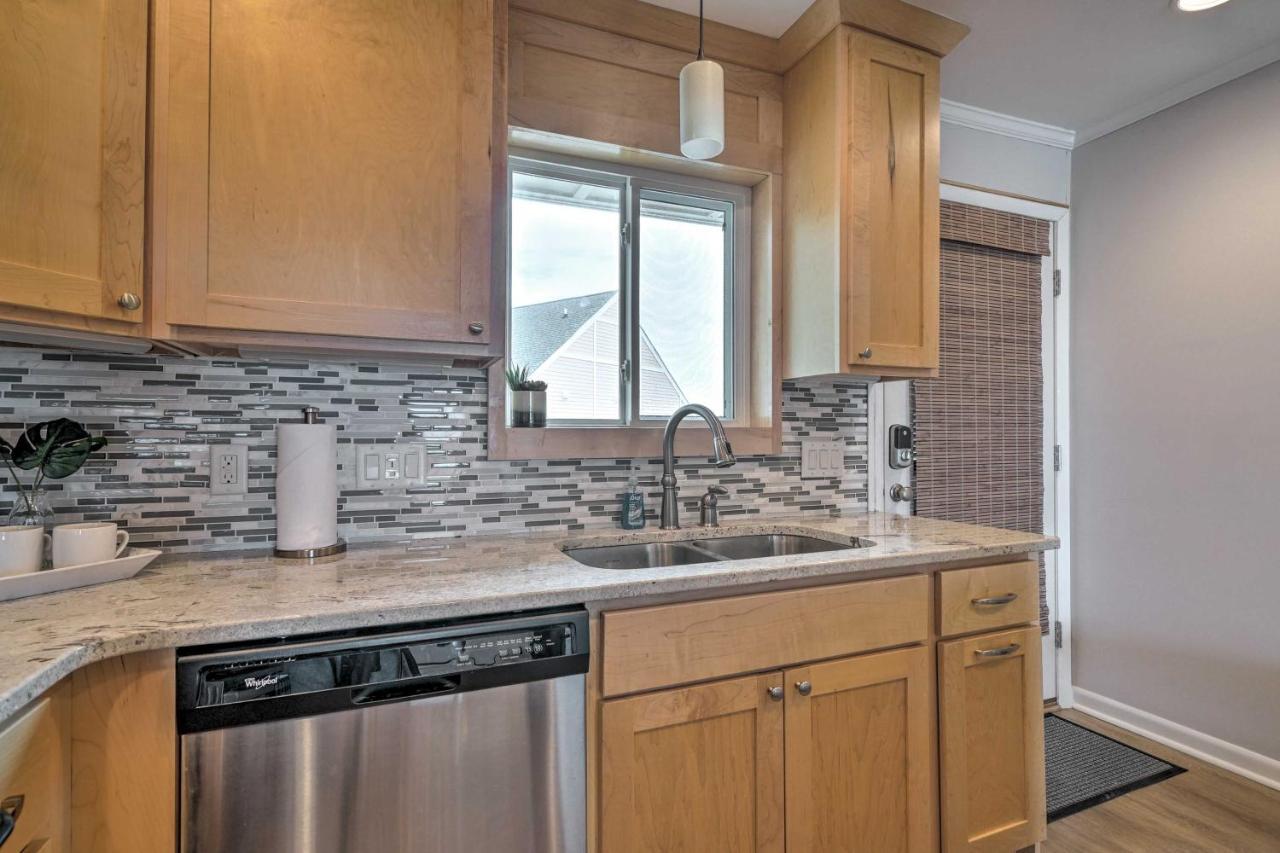 Beachfront Condo With Unobstructed Ocean Views! Oak Island Kültér fotó